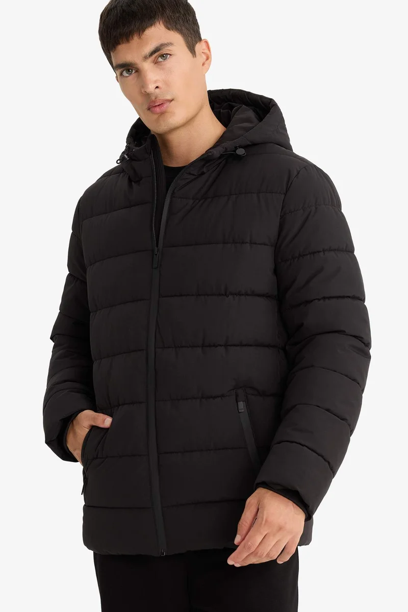ديفاكتو Slim Fit Lined Zippered Hooded Puffer Jacket