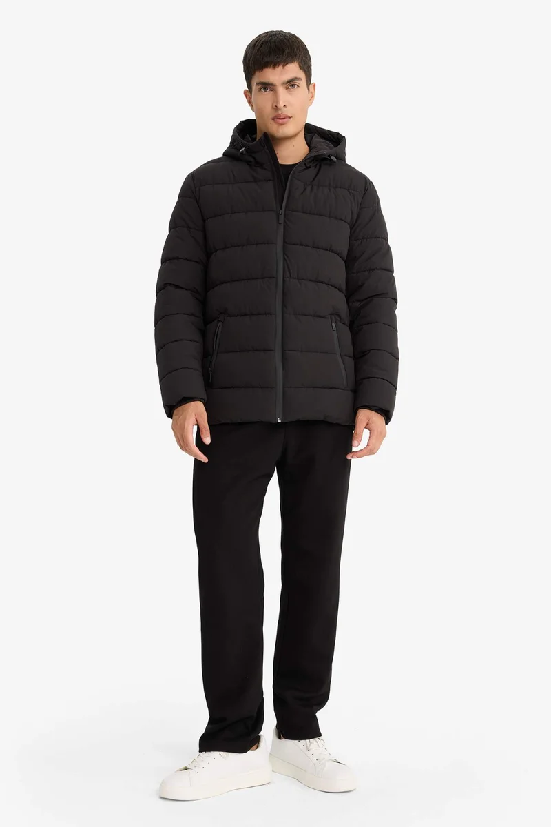 ديفاكتو Slim Fit Lined Zippered Hooded Puffer Jacket