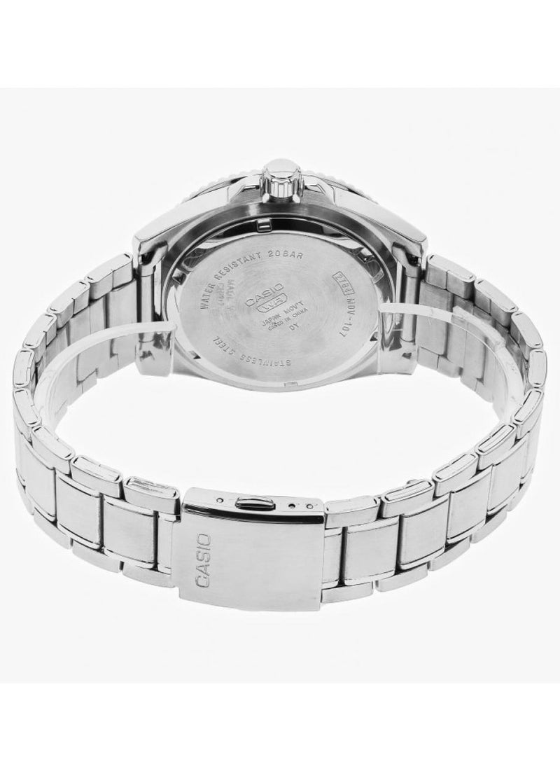 Casio Men's Dive Watch - MDV-107D-3AVDF Black Dial, Green Bezel Silver Band - Image 4