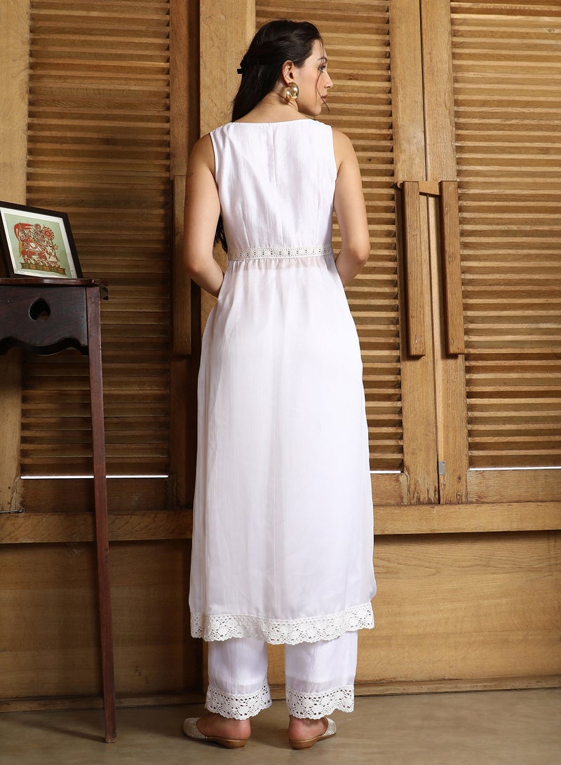 QISSA Qissa Women's Chalk White Threadwork Side-Slit Kurta Set For Casual Wear | Square Neck | Sleeveless | 2 Piece Kurta Set Designed With Comfort Fit For Everyday Ethnic Wear  - Image 5