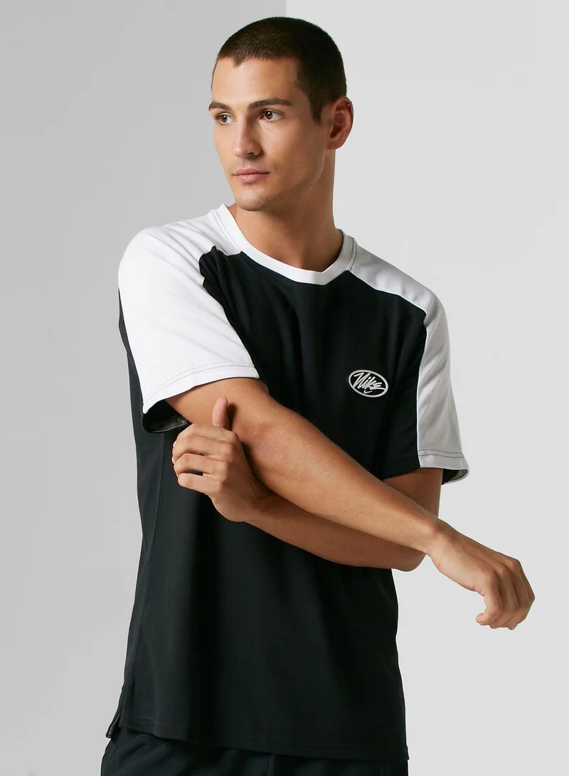 نايكي تيشيرت دراي فت اس سي 3 للرجال