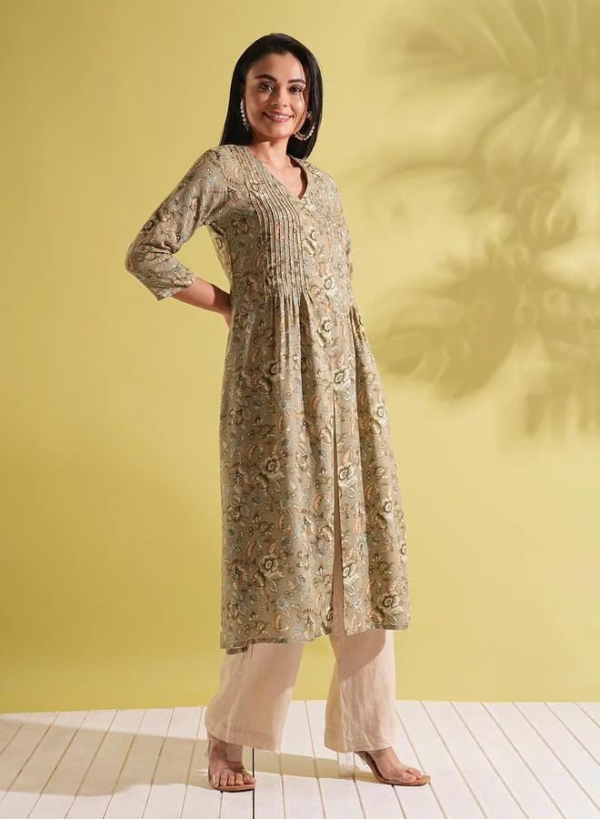 جلو باص كورتا للعمل بحافة واسعة بطبعة زهور كاملة وفتحة أمامية بكسرات