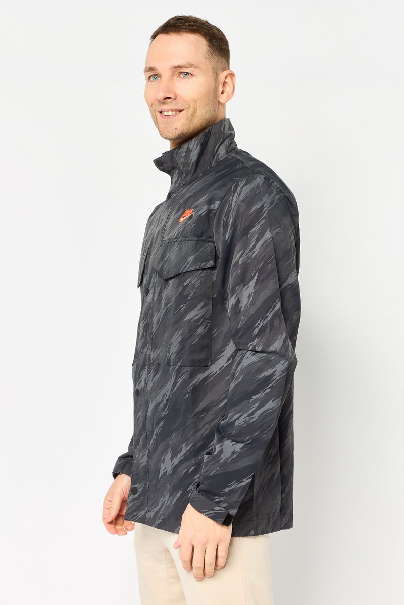 Nike Men Sportswear Fit Camouflage Outdoor Jacket, Multicolor - Image 4