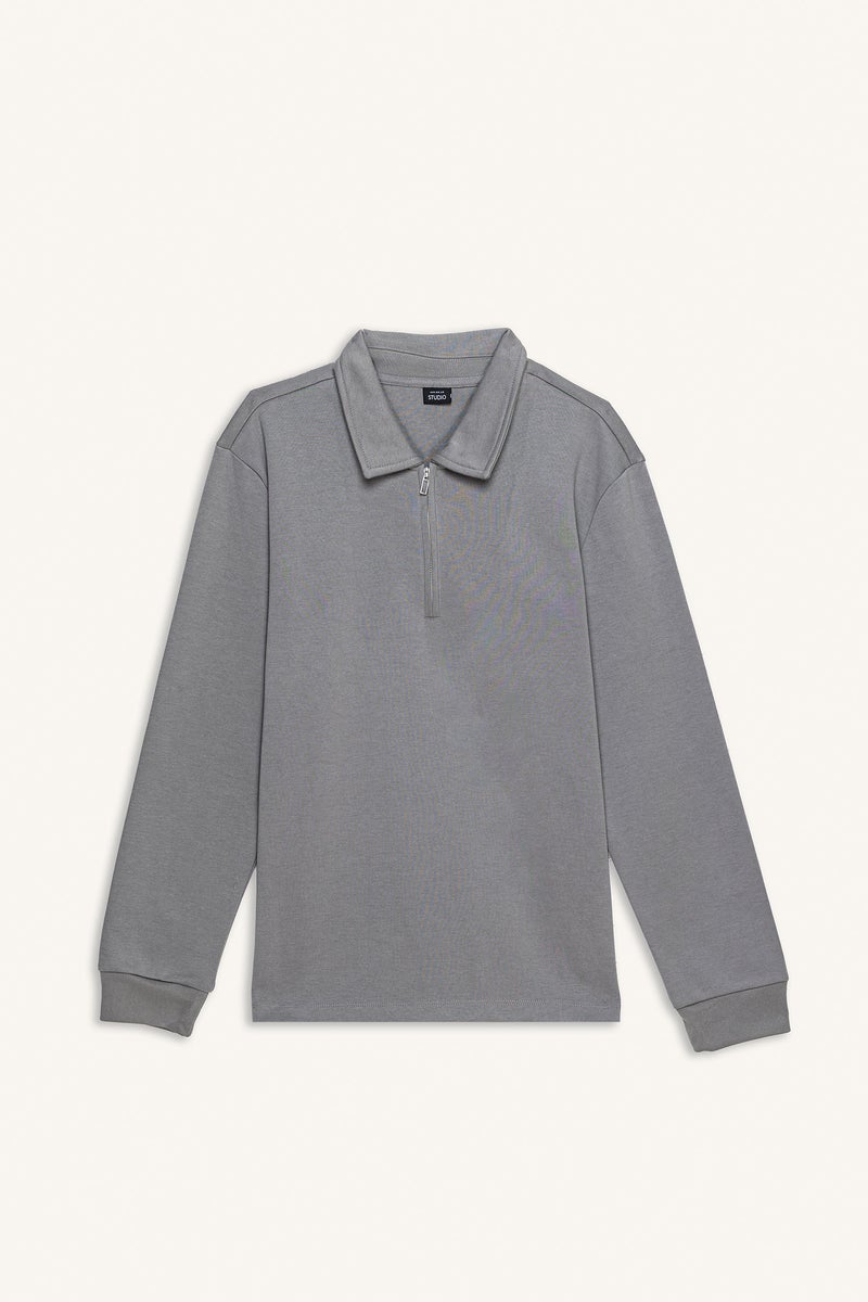 ديفاكتو سويت شيرت قصة عادية بياقة بولو بسوسته - Image 1