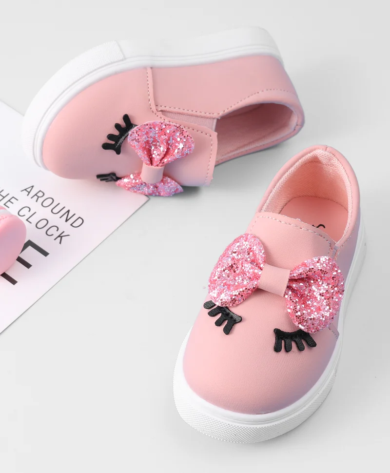 مارك وميا حذاء مارك وميا كاجوال لامع بتفاصيل فيونكة - وردي