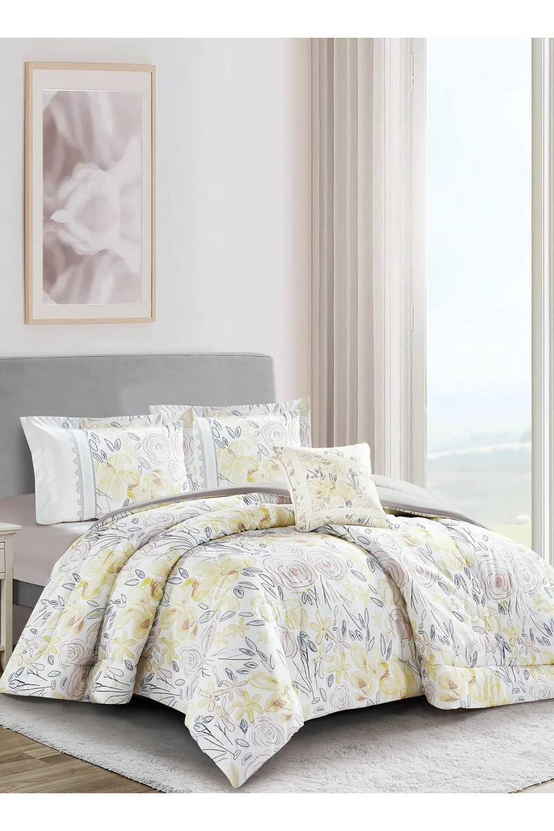 Donetella Bedding Comforter Set, King Size 250x230cm - 4-Pcs Digital Print Quilted Bed Set, Microfiber Fabric - 1 Comforter, 2 Pillow Shams,1 Cushion Cover.