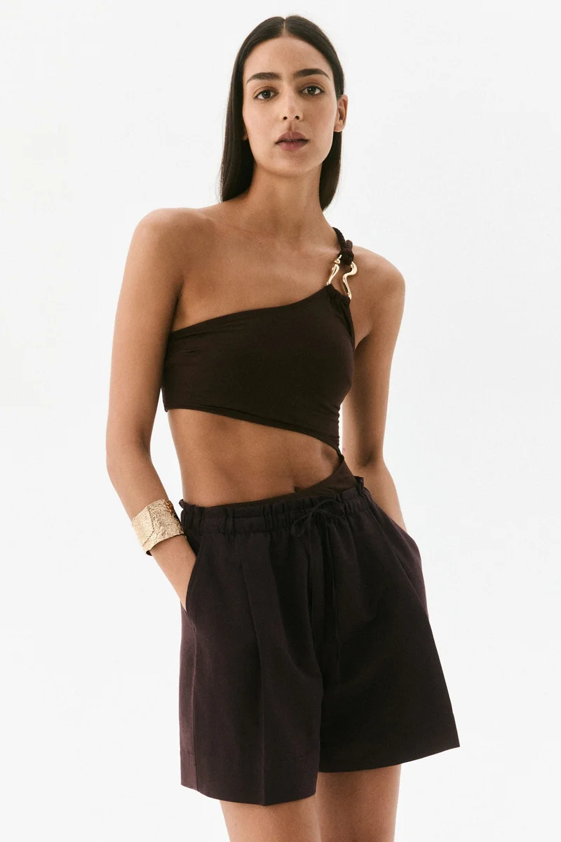 اتش اند ام شورت من مزيج الكتان برباط خصر