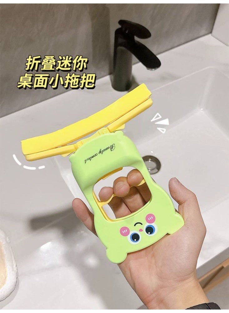 This glass and mirror cleaning sponge is cute and practical in the shape of a teddy bear, for faster and easier cleaning. - Image 2