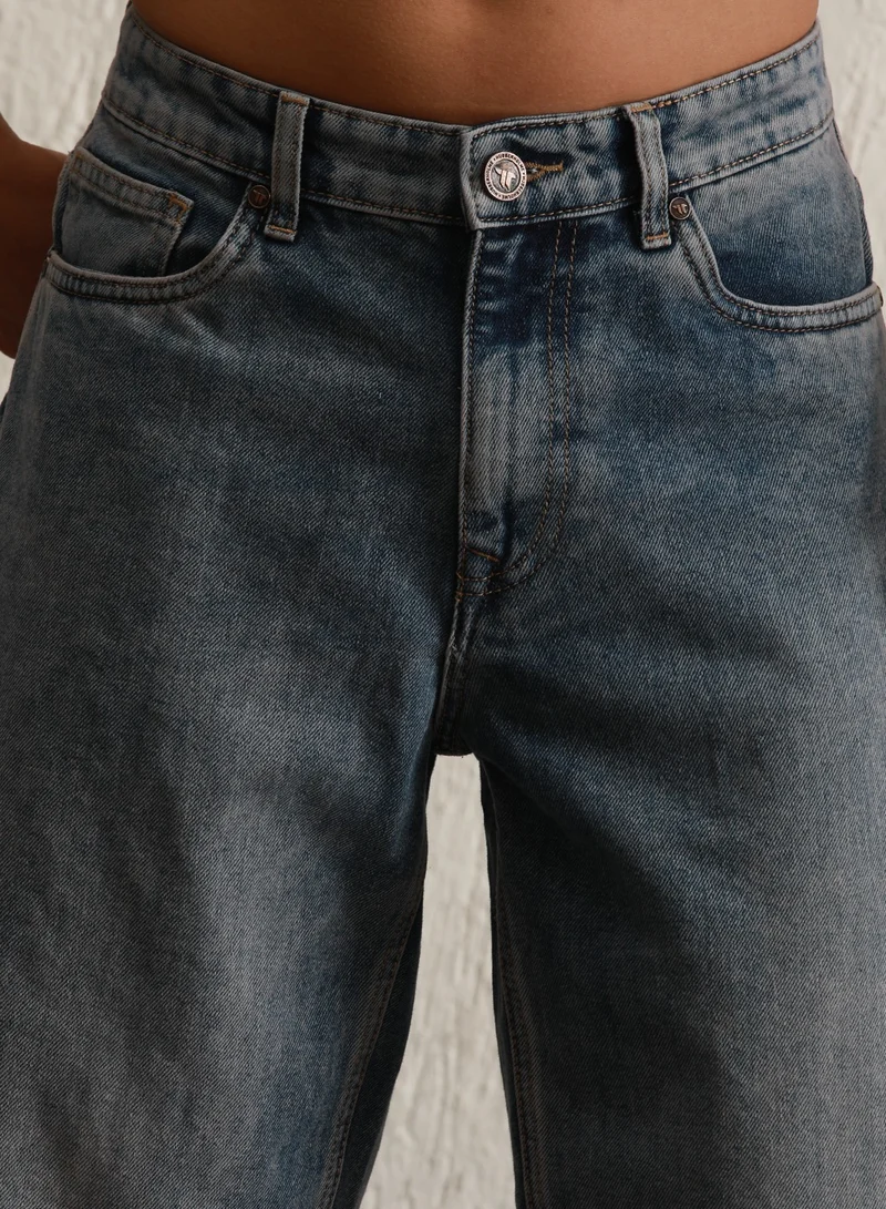 Hubberholme Indigo Tapered Fit Mildly Distressed Jeans for Men, Cotton