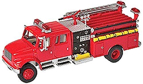 Walthers SceneMaster International, Red 4900 Fire Engine - Image 2