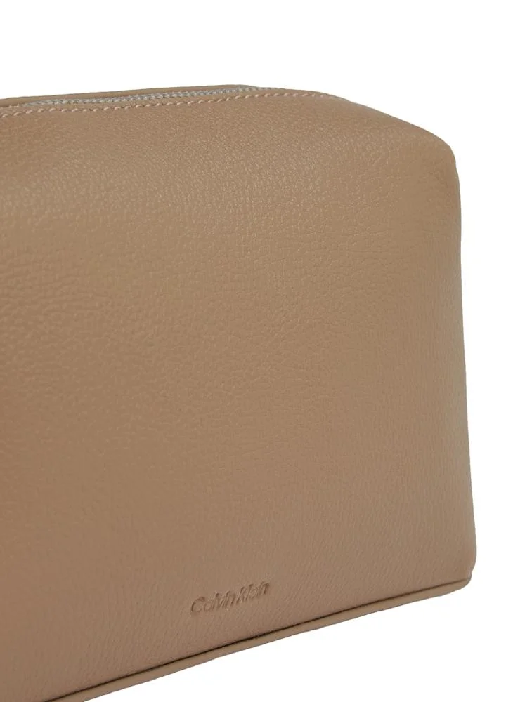 CALVIN KLEIN Plaque Detailed  Crossbody