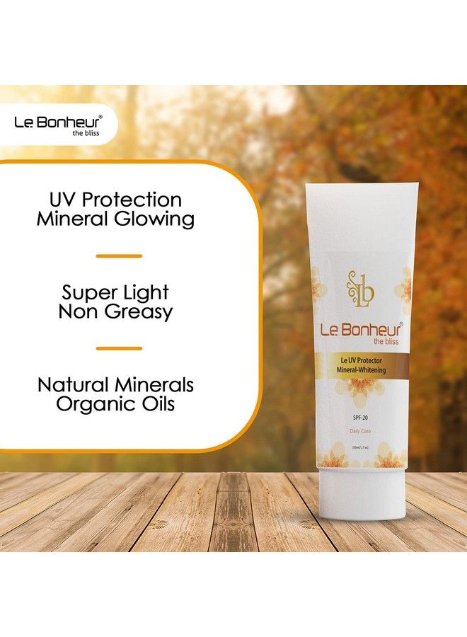 Le Bonheur.. لو بونور واقي شمس معدني متألق SPF 20 ؛ عناية يومية ؛ خفيف جداً غير دهني ؛ معادن طبيعية ؛ زيوت عضوية ؛ لجميع أنواع البشرة ؛ 50 مل - Image 3