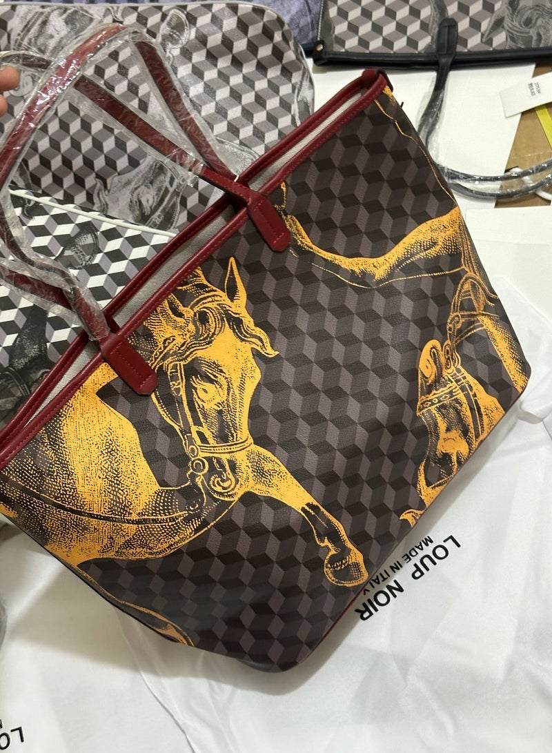 Luxurious and elegant women's bag
