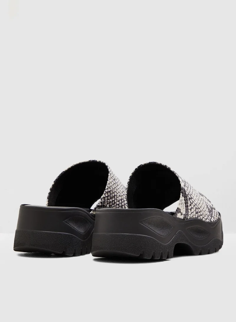 TOPSHOP Volt Chunky Sandal