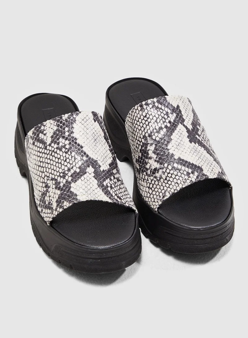 TOPSHOP Volt Chunky Sandal