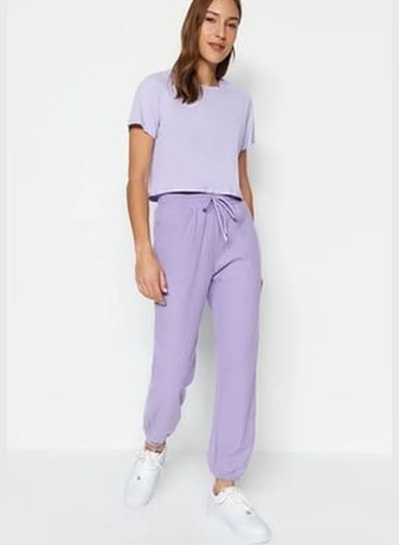 trendyol Lilac Thessaloniki. Comfortable fit. Pocket Sportswear Sweatpants TWOAW21EA0168.