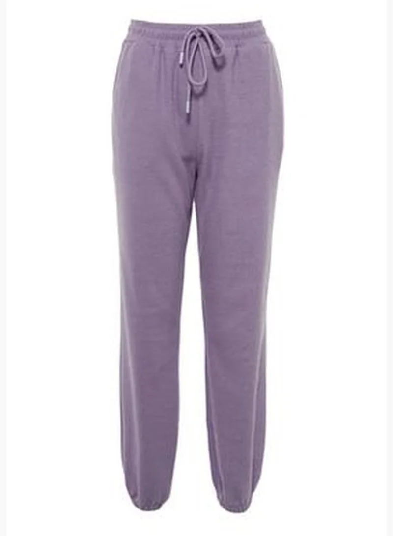 trendyol Lilac Thessaloniki. Comfortable fit. Pocket Sportswear Sweatpants TWOAW21EA0168.
