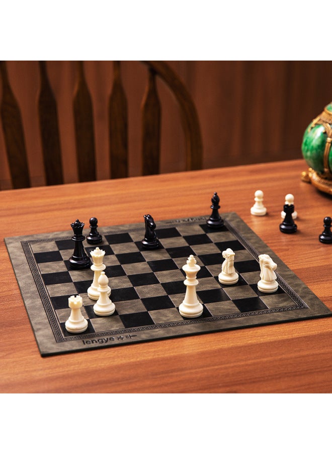 رقعة الشطرنج الجلدية PVC بساط عازل من الجلد الصين الشطرنج الشطرنج الاستخدام المزدوج المواصفات: بني داكن الحجم 33.7 سم * 33.7 سم بدون شعار - Image 2