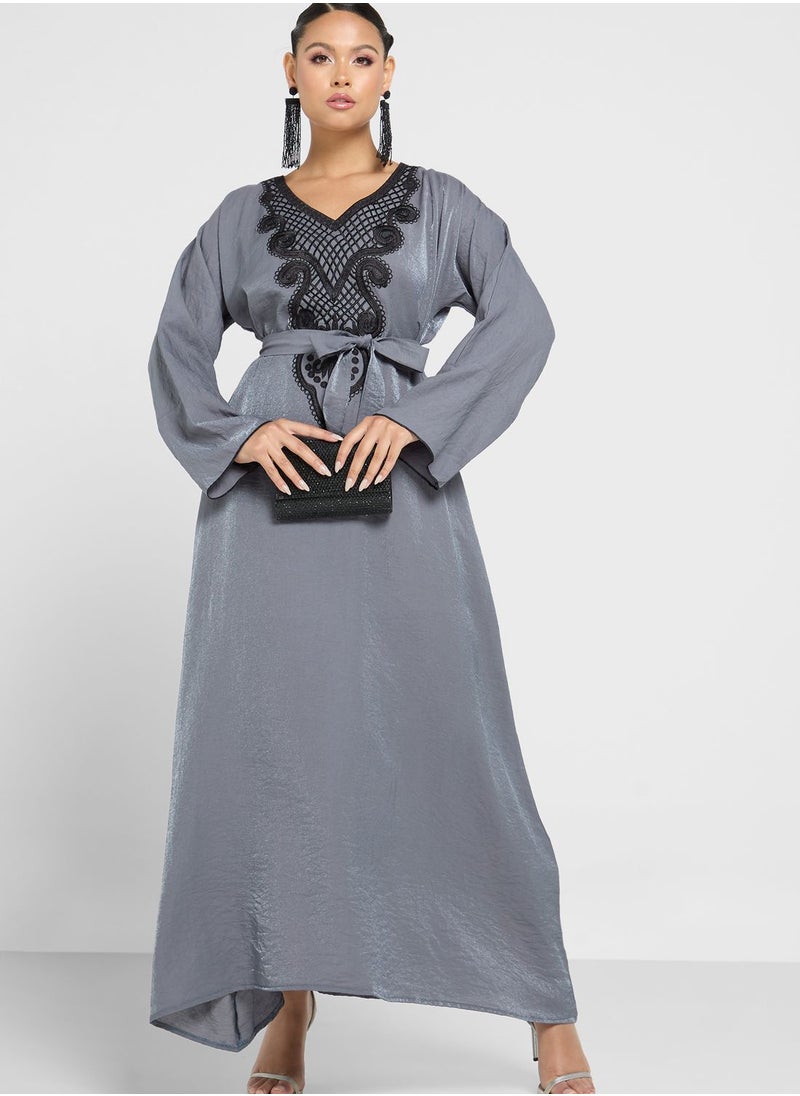 hayas closet - V-Neck Embroidered Jalabiya - Image 1