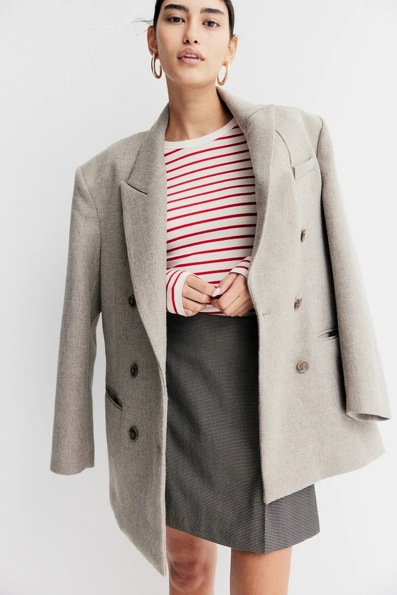 اتش اند ام بلوزة من الجيرسيه المرن