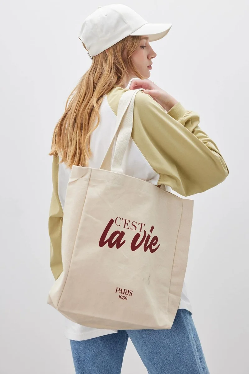 مانوكا Printed Gusseted Cloth Bag La Vie-Claret Red