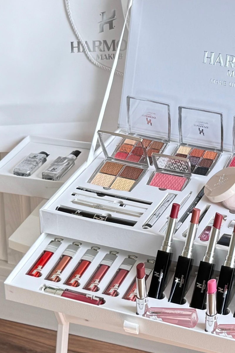 Harmony Makub Makeup Set - Image 3