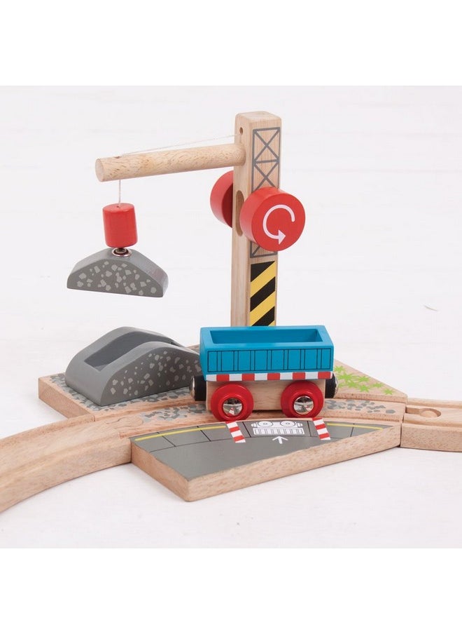 Bigjigs Rail Bigjigs Rail Gravel Wooden Crane for Wooden Train Sets - Quality Bigjigs Train Accessories, Compatible with Other Major Wooden Railway Brands  - Image 2