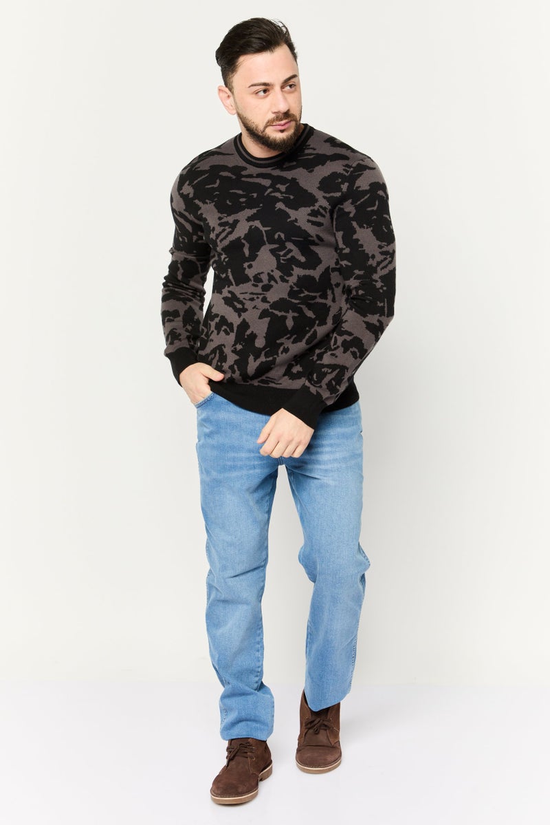 PERRY ELLIS Men Crew Neck Long Sleeve Camouflage Sweater, Multicolor - Image 2