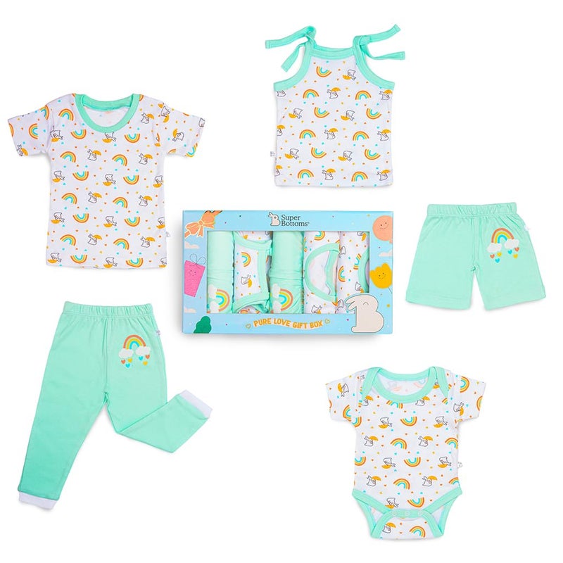 Superbottoms صندوق هدايا أساسيات المواليد الجدد - 5 قطع | ملابس أطفال من 0-6 أشهر | مجموعة المواليد الجدد | هدايا المواليد الجدد | مجموعة ملابس - رومبر، تي شيرت، جابلا مربوطة، بنطال، شورت - Image 1