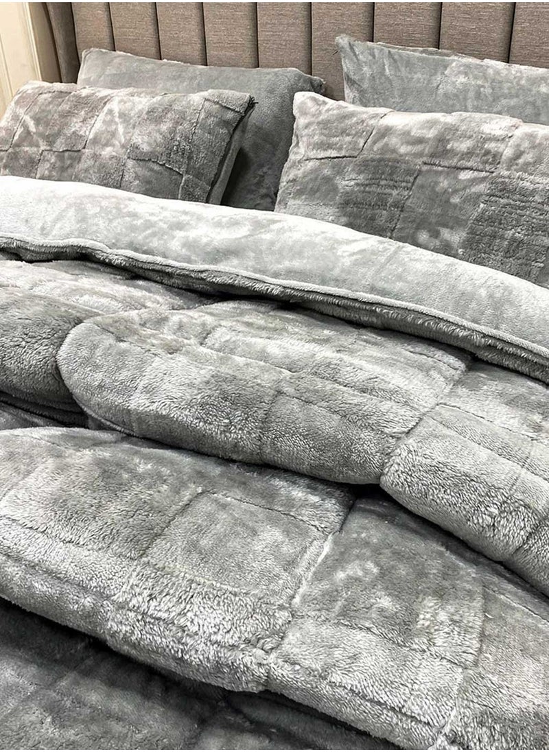 Family Bed Quilt Set Chess Spanish Fur 3 pieces size 220 × 240 cm model 2410 from Family Bed  - Image 4