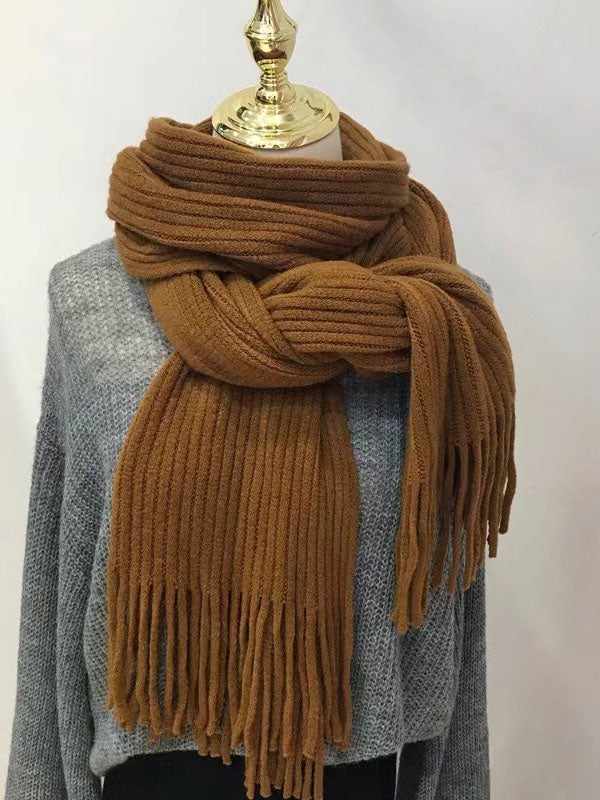 Styli Styli Solid Knitted Scarf with Fringe Detail  - Image 3