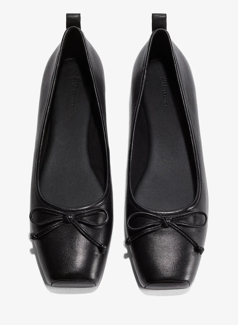 H&M Leather ballet pumps