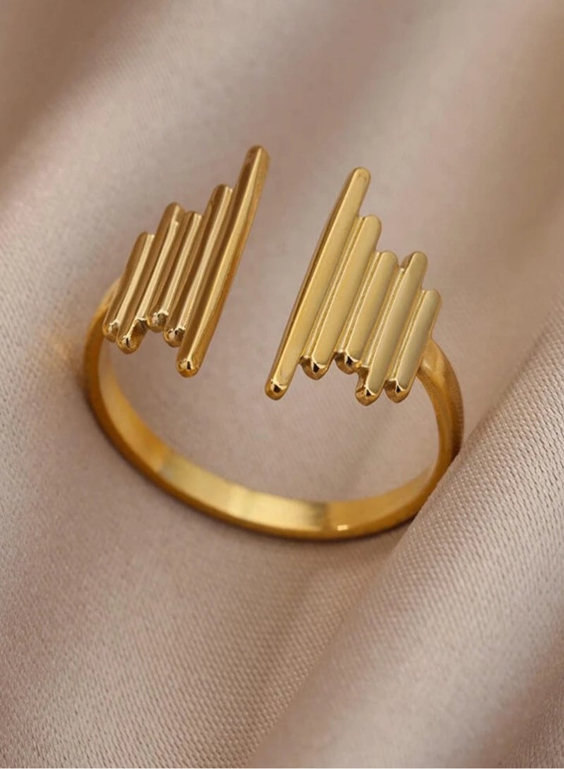 نون-شى خاتم نسائي أنيق من الاستانلس ستيل باللون الذهبي بمقاس موحد - Image 1