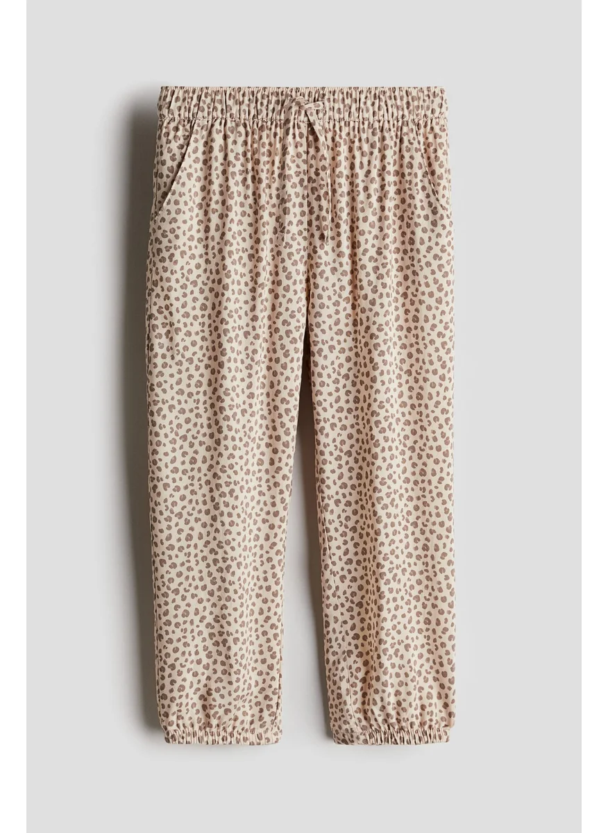 اتش اند ام Woven Joggers