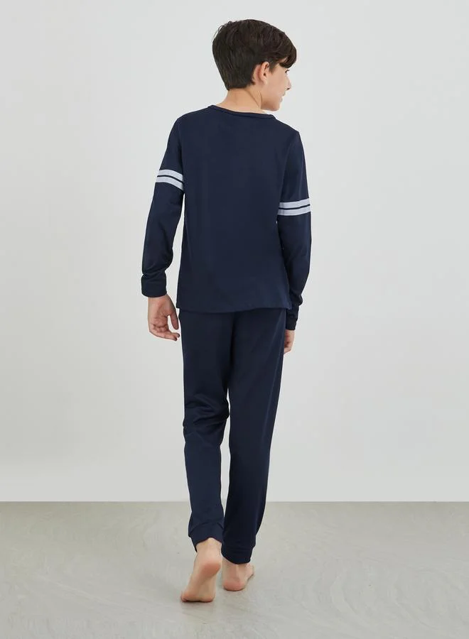 Styli Styli Graphic Print Round Neck T-Shirt and Pyjama Set