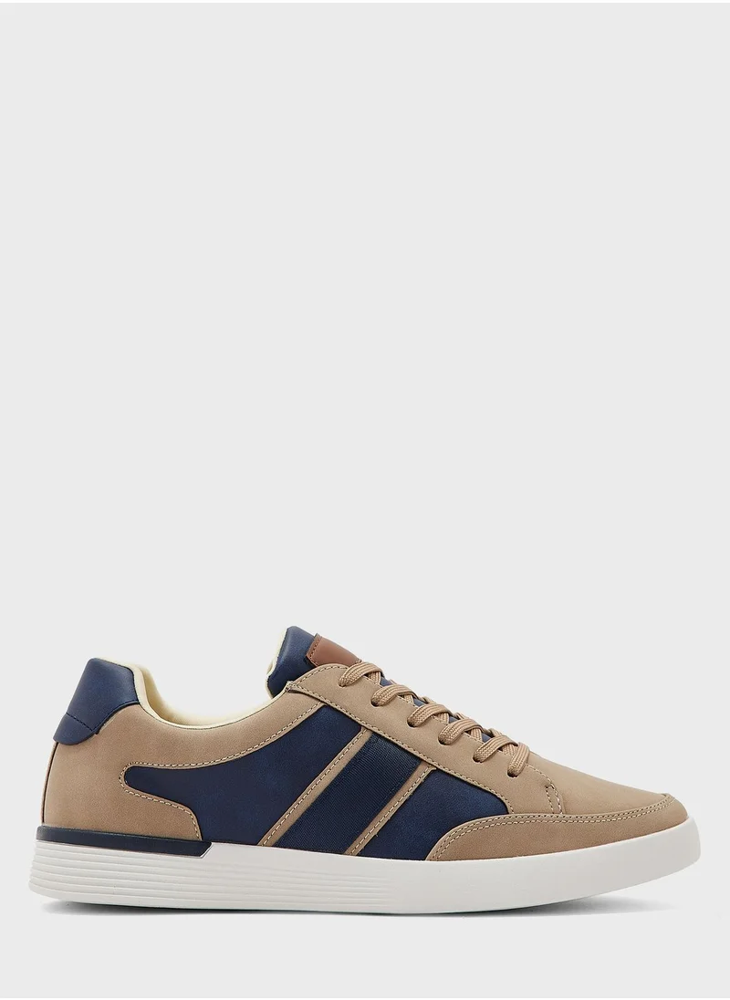روبرت وود Caasual Sneakers
