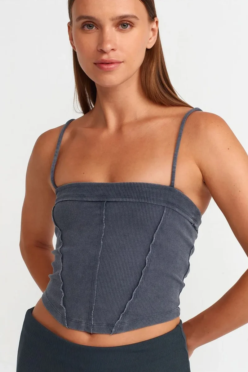 DILVIN Ribbed Square-Neck Crop Top