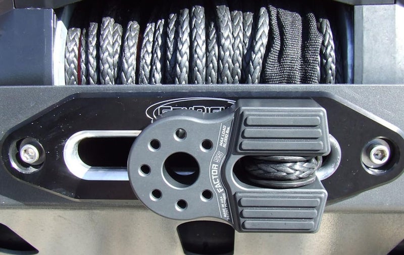 Factor 55 فاكتور 55 00050-04 فلاتلينك الأصلي حامل شاكلة الونش القابل للطي سعة التحميل القصوى 16,000 رطل فشل نهائي أكبر من 40,000 رطل مثالي لمغامرات الطرق الوعرة 4x4 - أسود - Image 5