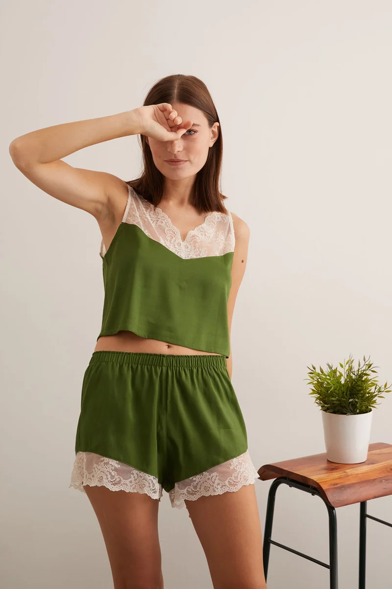 Hays Women's Viscose Woven Lace Detail Crop Top