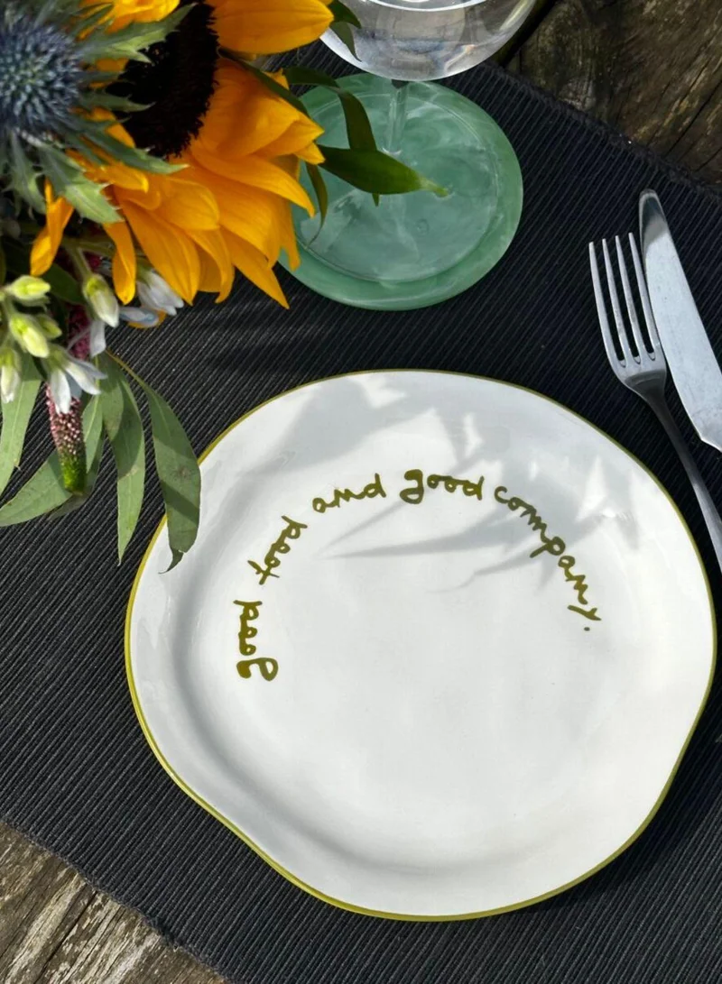 Maegen Plates ( Set of 4) - Good Food And Good Company'
