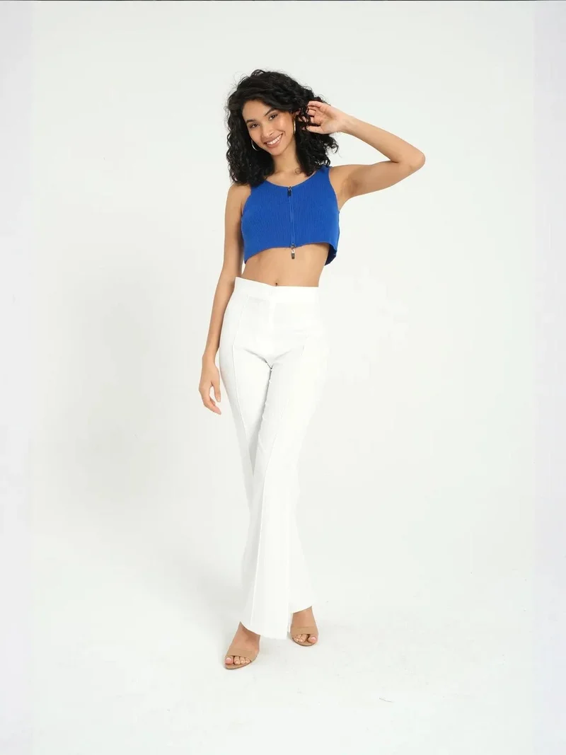 هيكاب بلوزة قصيرة محبوكة بياقة على شكل حرف  وسحاب