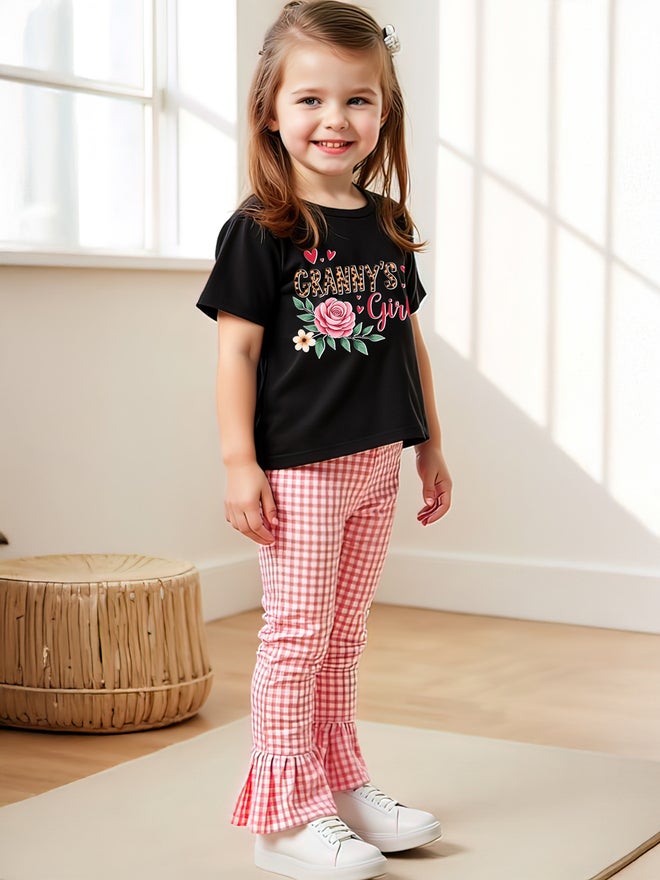 تايك تو طقم ولادي قطعتين: تي شيرت بأكمام قصيرة بطبعة جرافيك وبنطلون كاروهات - Image 5