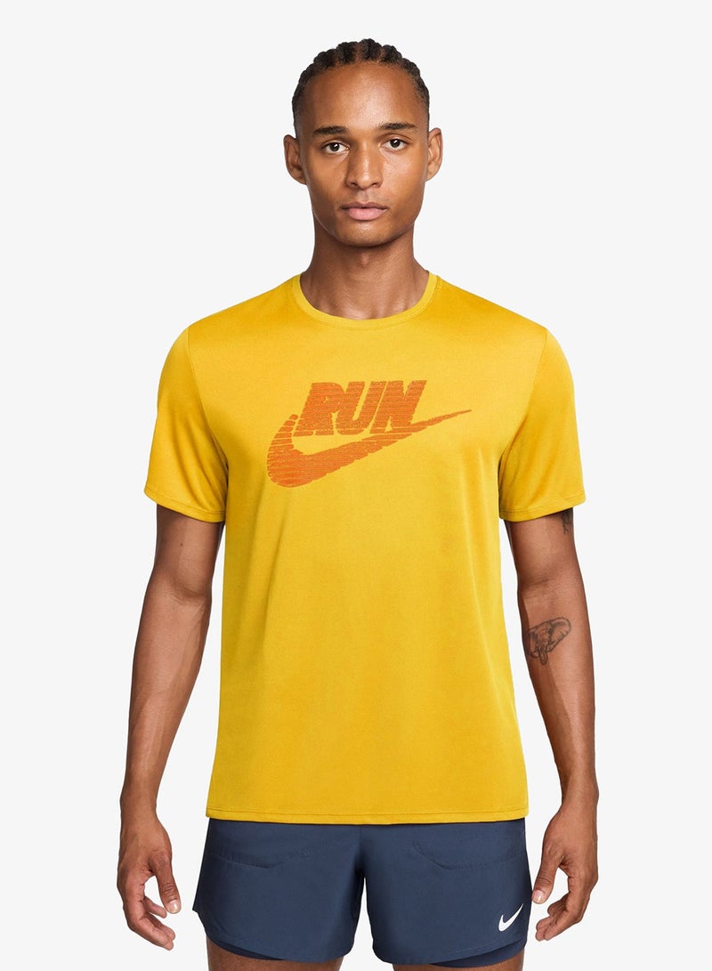 Nike Dri-Fit Uv Miler Run Energy T-Shirt - Image 3