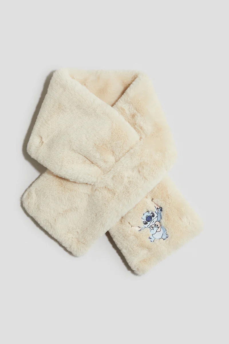 H&M Fluffy keyhole scarf