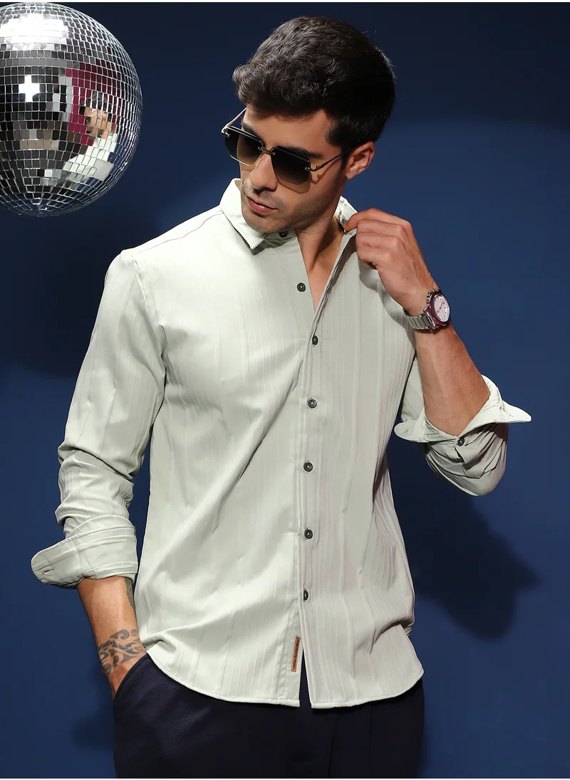 كامبوس سوترا Men's Cloud Grey Unbalanced-Ridge Relaxed Shirt For Casual Wear | Spread Collar | Long Cuffed Sleeves | Button Closure | Shirt Shirt Crafted With Comfort Fit For Everyday Wear
