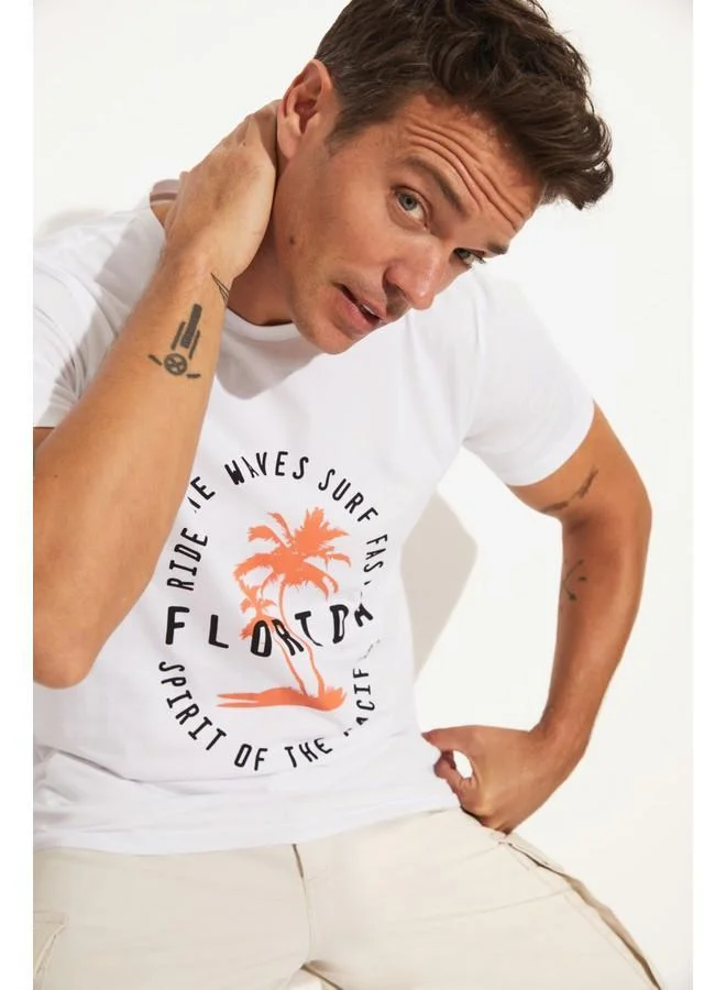 JUNE June Men Regular Fit Printed Crew Neck Tshirt White