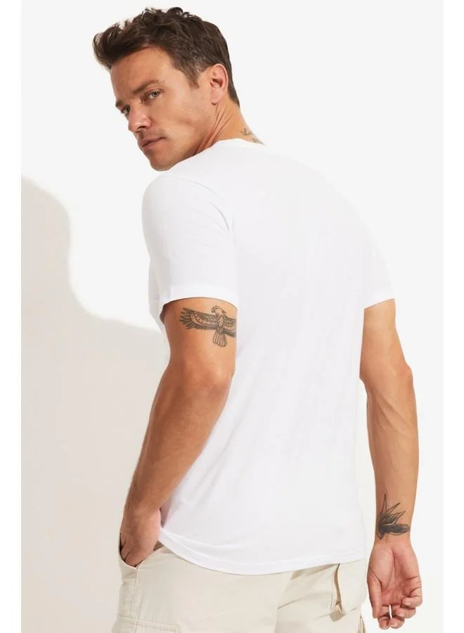 JUNE June Men Regular Fit Printed Crew Neck Tshirt White