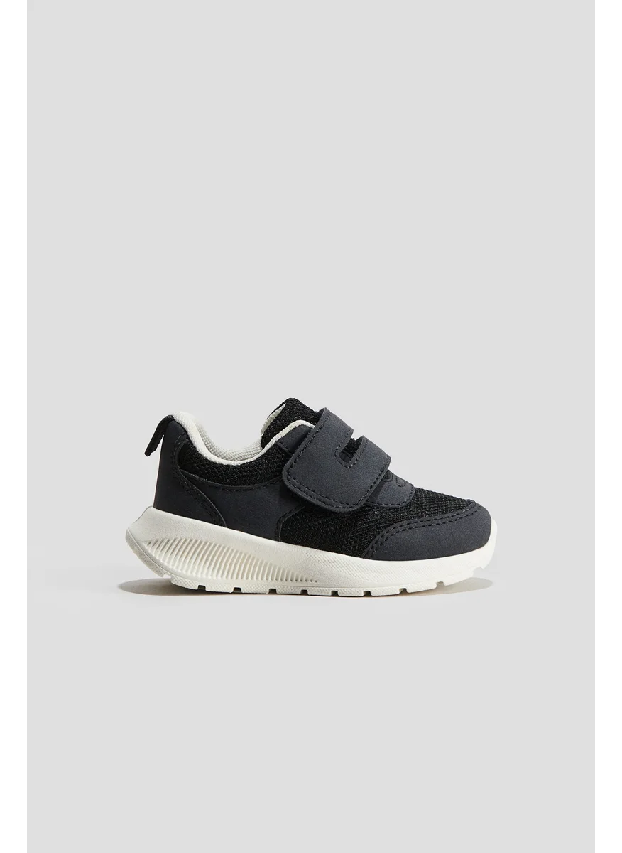 H&M Trainers