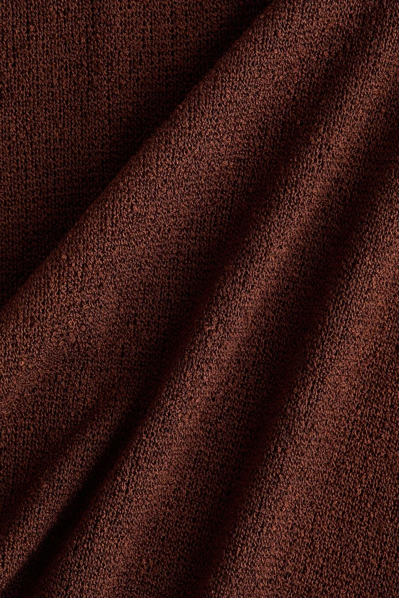 اتش اند ام بلوزة محبوكة مزينة بربطة