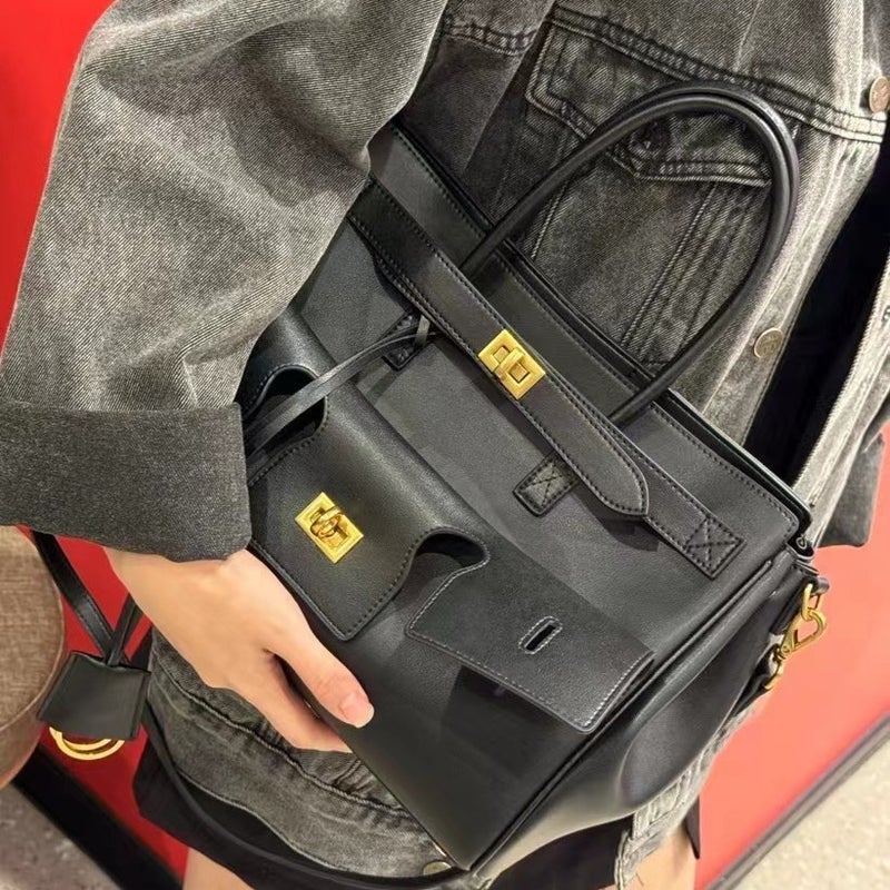 [Higher Version] B'S New Lock Wing Bag Small Retro High-End Motorcycle Bag Cowhide Handbag Trendy - Image 4